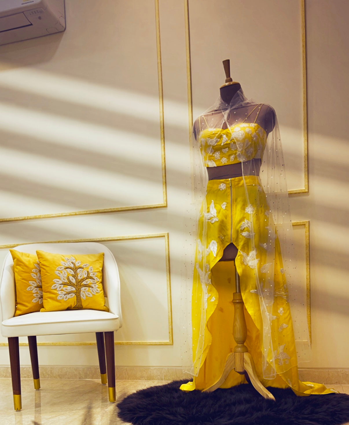 Contrast Yelow Dress Set